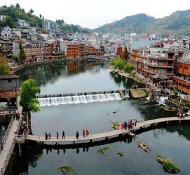 南京长沙旅游攻略(长沙旅游攻略景点必去二日游)