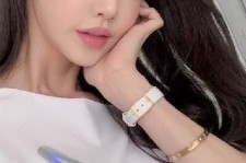 南京全国在线兼职女伴游联系人(富婆中介2717281818)