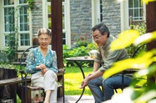 南京坦言带老伴游遍中国(我和老伴去旅游)