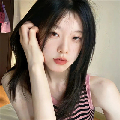 南京顶级商务伴游：精致品尝，超越期望的不凡体验  