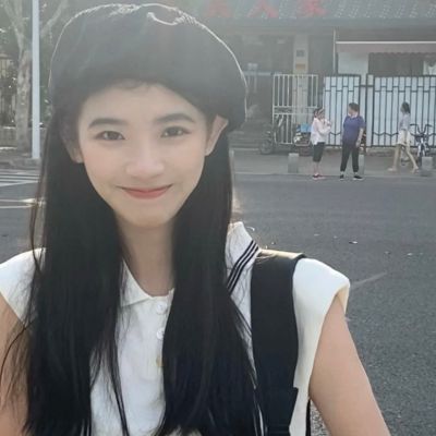 南京商务伴游带客户去看海豚表演