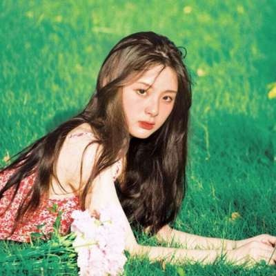 南京伴游女生谢珞欣的资料