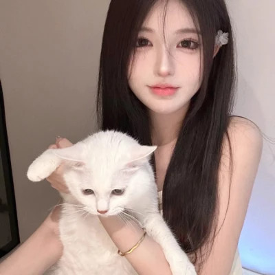 南京伴游女生陈露晞的资料