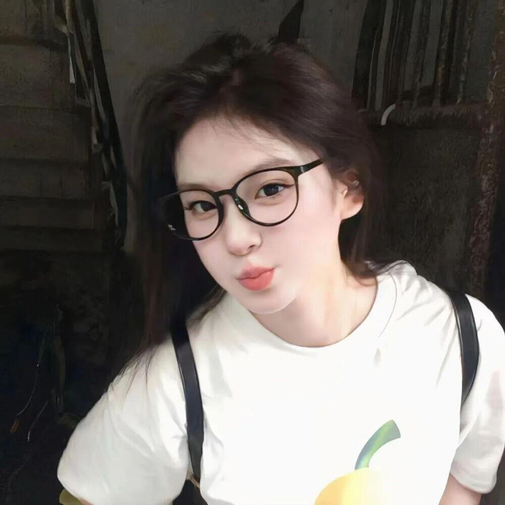 南京伴游女生桃桃的资料
