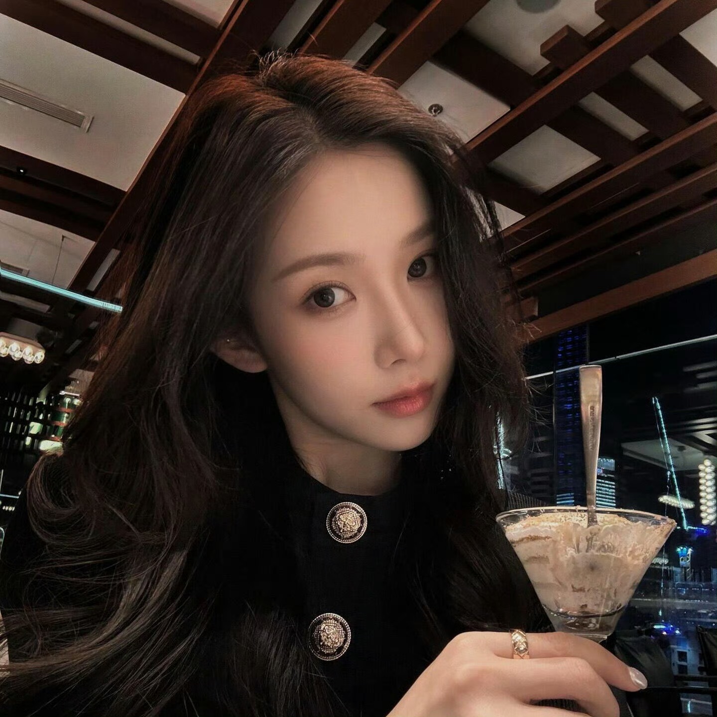 南京伴游女生周晓雯的资料