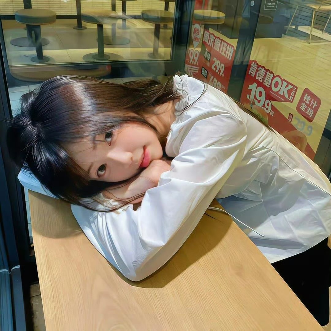 南京伴游女生沈雨晴的资料