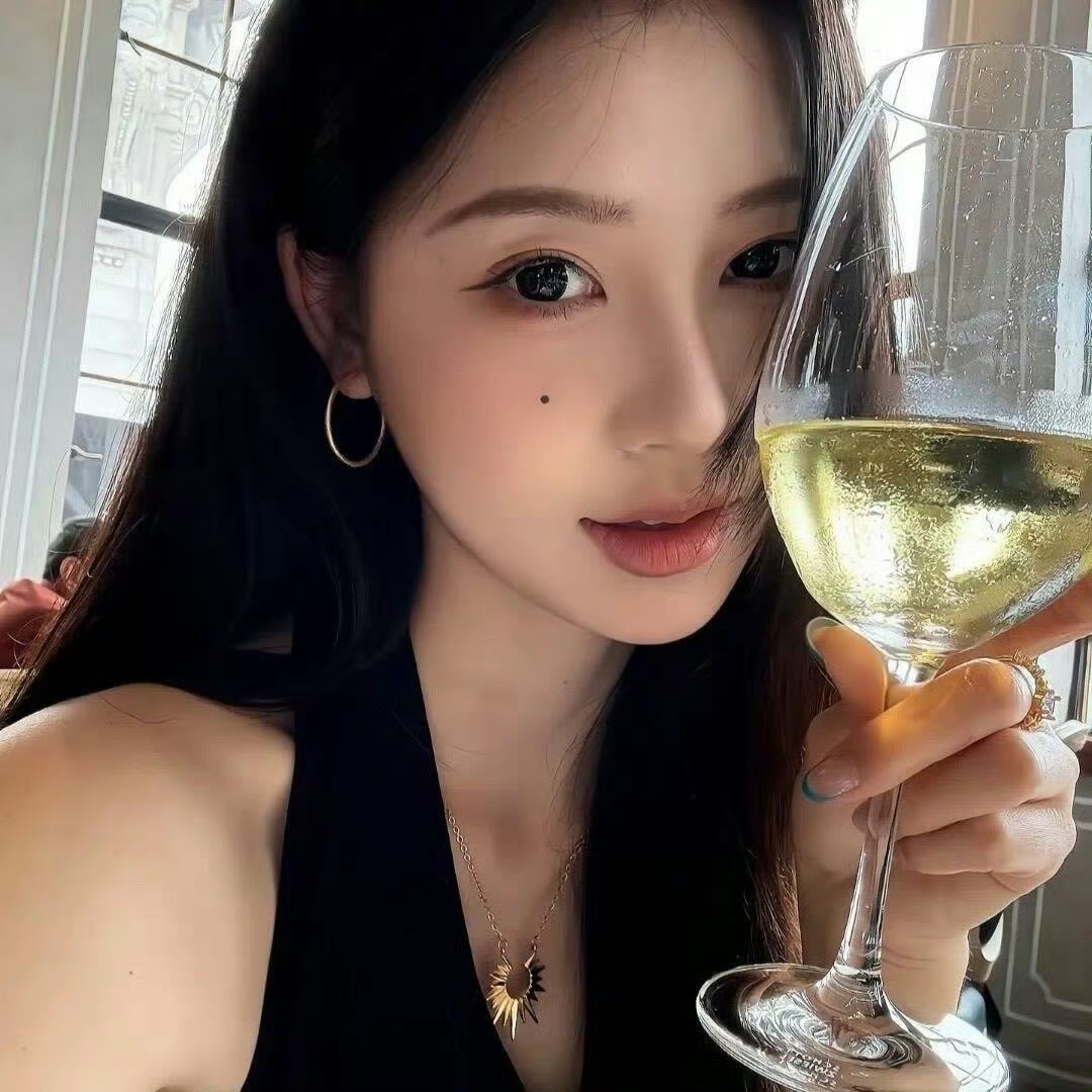 南京伴游女生 | 张诗涵的资料